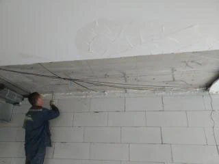 Демонтаж бетонных перегородок и перекрытий