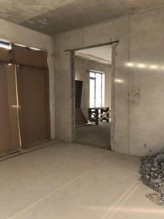 Алмазная резка в несущих монолитных стенах