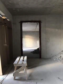 Алмазная резка в несущих монолитных стенах