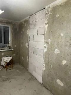 Установка перегородок из кирпича, блоков и гипсокартона